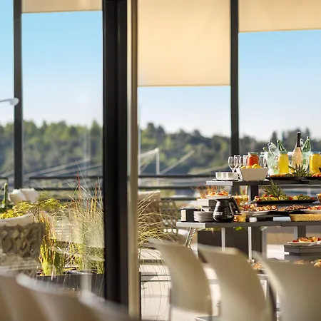 Maistra Select Island Istra 4* 로비니